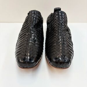 Eva Credo Genuine Snakeskin Block Heel Mules Black | Size 6 | Made in USA
